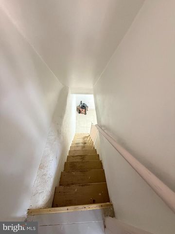 3009 DISSTON ST, Philadelphia, PA 19149