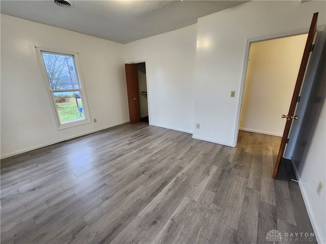 907 S Limestone Street, Springfield, OH 45505