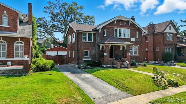 7443 Augusta Avenue, St Louis, MO 63121
