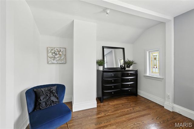 7443 Augusta Avenue, St Louis, MO 63121
