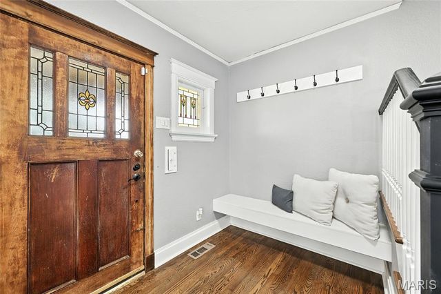 7443 Augusta Avenue, St Louis, MO 63121