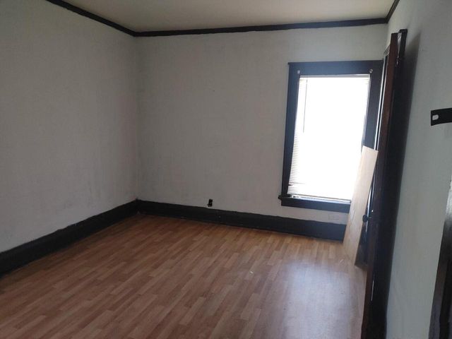 3340 N 11th STREET, Milwaukee, WI 53206