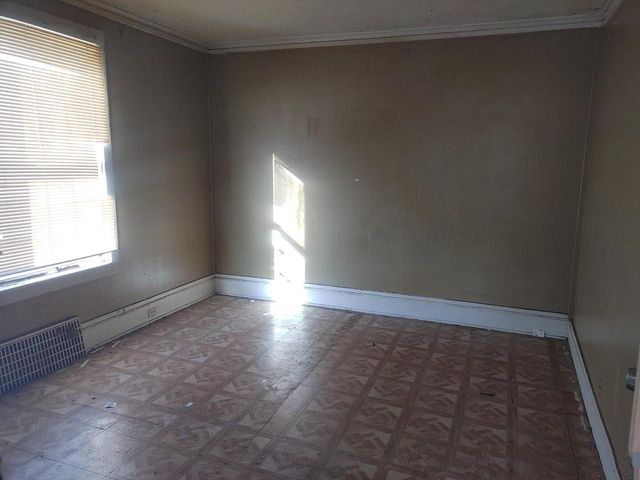 3340 N 11th STREET, Milwaukee, WI 53206