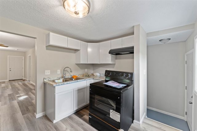 1005 Gratis Avenue, Des Moines, IA 50315