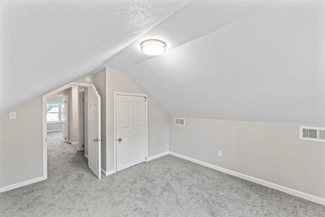 1005 Gratis Avenue, Des Moines, IA 50315
