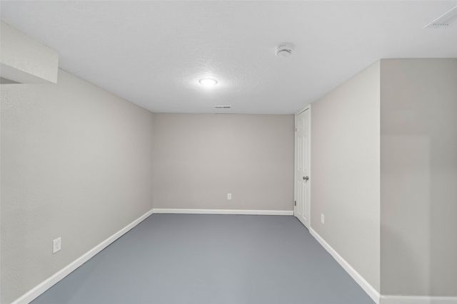1005 Gratis Avenue, Des Moines, IA 50315