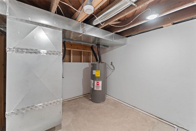 1005 Gratis Avenue, Des Moines, IA 50315