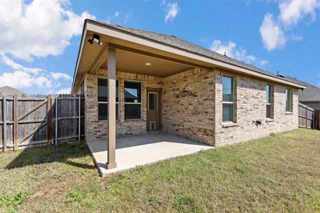 3437 Lauren Street, Krum, TX 76249