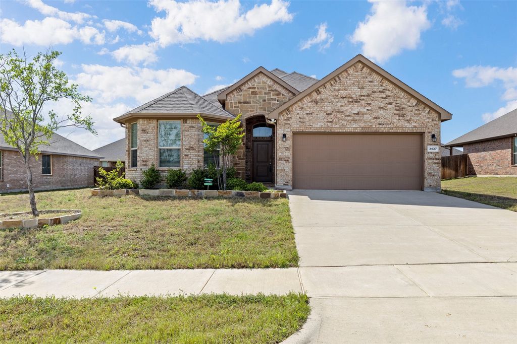 3437 Lauren Street, Krum, TX 76249
