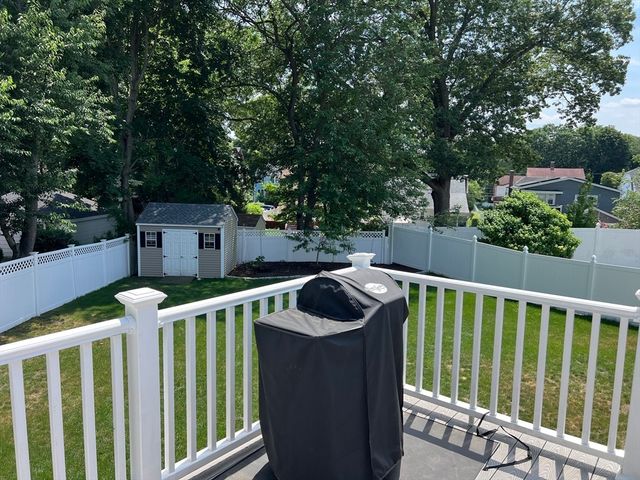 12 Jeremiah Cir, Medford, MA 02155