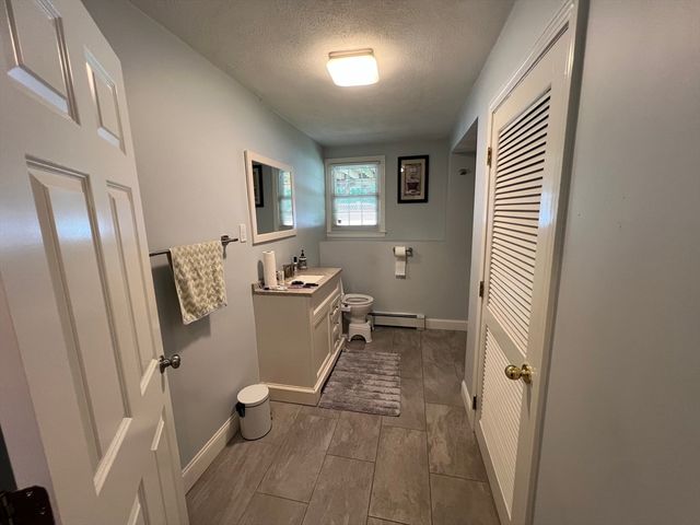 12 Jeremiah Cir, Medford, MA 02155