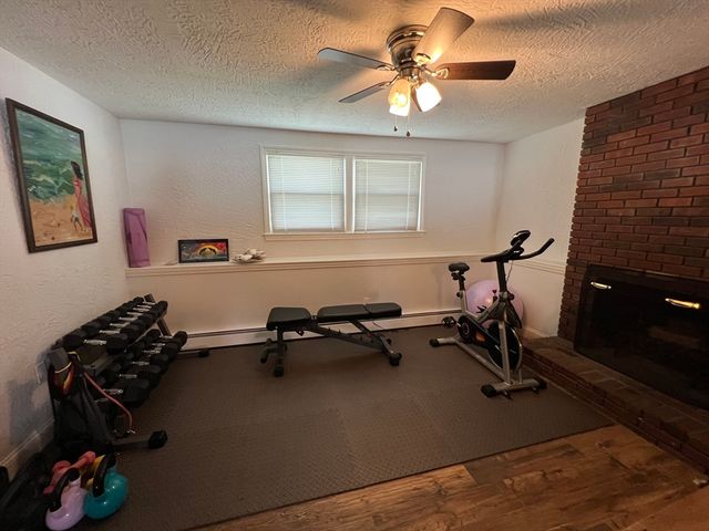 12 Jeremiah Cir, Medford, MA 02155