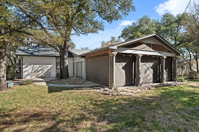 9109 Balcones Club DR, Austin, TX 78750