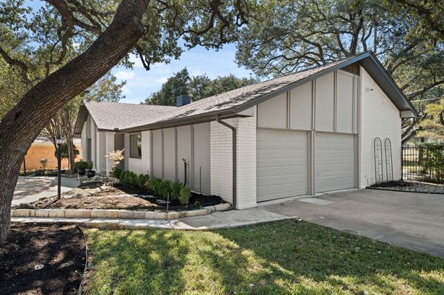 9109 Balcones Club DR, Austin, TX 78750
