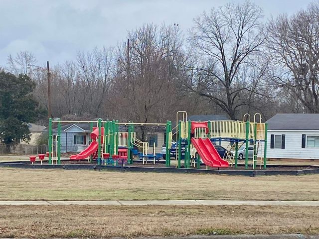 22 Quillen Avenue, North Little Rock, AR 72117