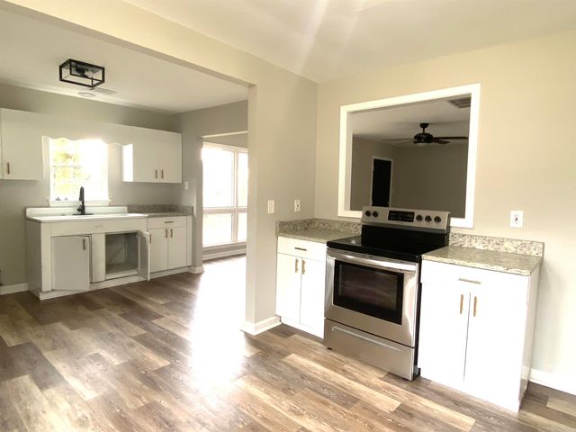 22 Quillen Avenue, North Little Rock, AR 72117