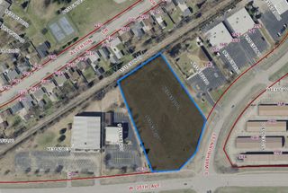 W 20TH AVENUE, Oshkosh, WI 54904