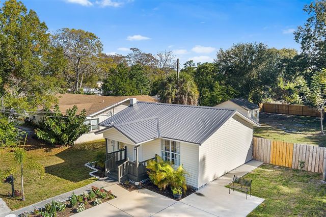 515 WALNUT STREET, Auburndale, FL 33823