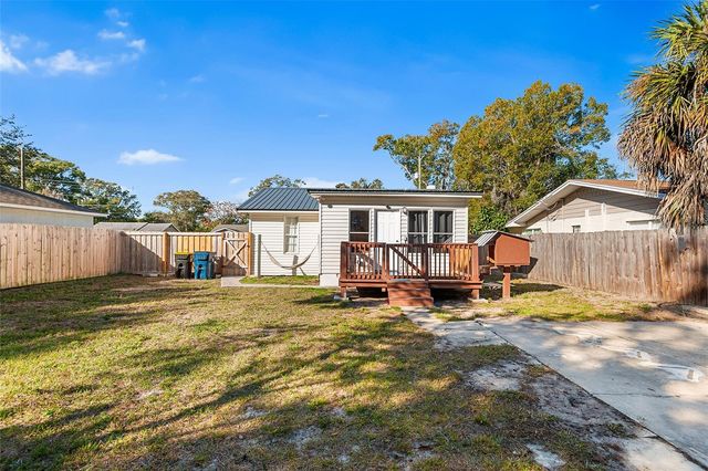 515 WALNUT STREET, Auburndale, FL 33823