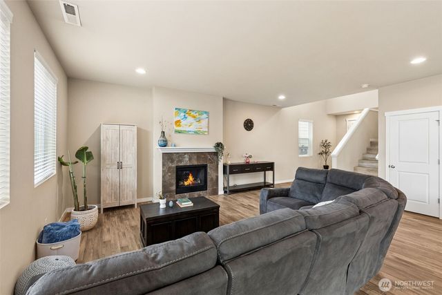 9079 Buttercup Street SE, Tumwater, WA 98501
