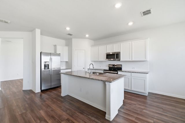 605 Fitzroy Lane, Fate, TX 75189