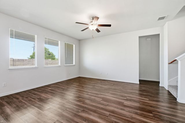 605 Fitzroy Lane, Fate, TX 75189