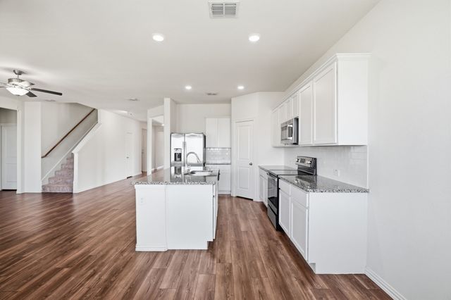 605 Fitzroy Lane, Fate, TX 75189