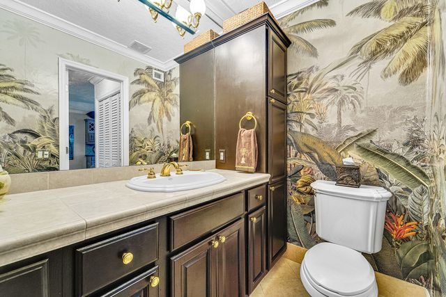 1201 S Riverside Drive 201, Pompano Beach, FL 33062