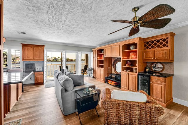 1201 S Riverside Drive 201, Pompano Beach, FL 33062