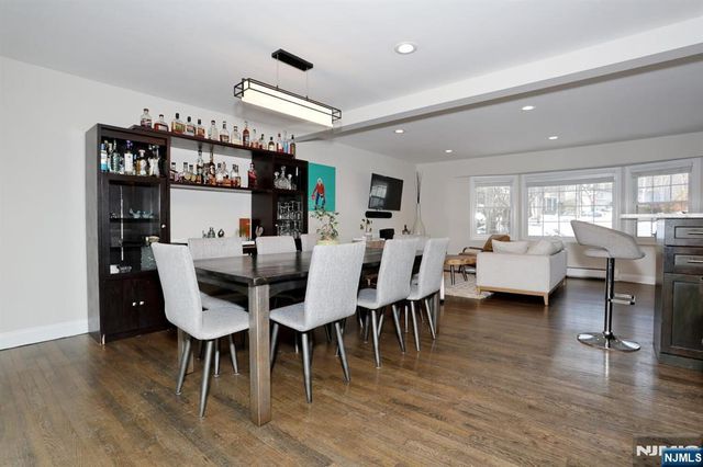 65 Edgewood Drive, Twp Of Washington, NJ 07676