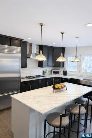 65 Edgewood Drive, Twp Of Washington, NJ 07676