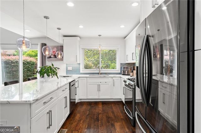235 Leeward Lane, Roswell, GA 30076
