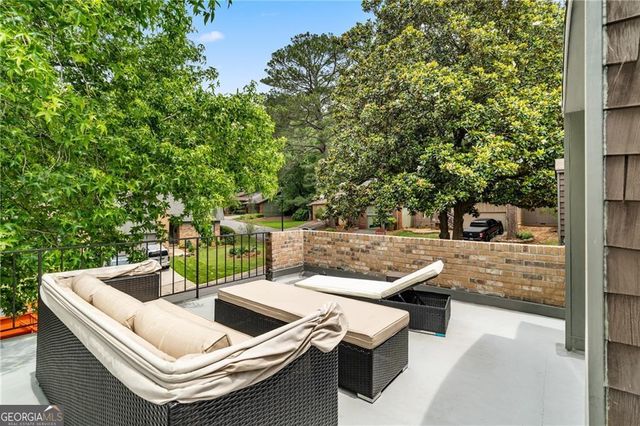 235 Leeward Lane, Roswell, GA 30076