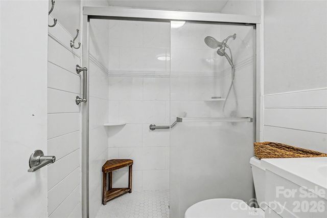 155 Chestnut Place, Arden, NC 28704