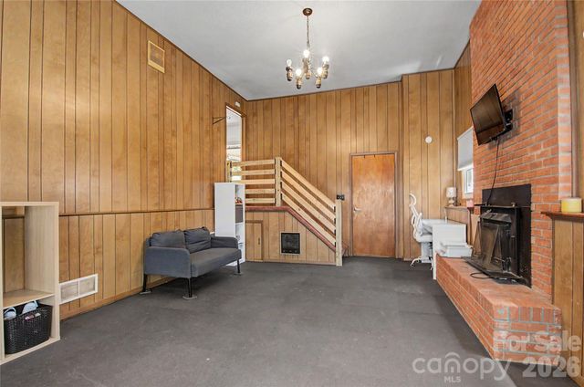 155 Chestnut Place, Arden, NC 28704