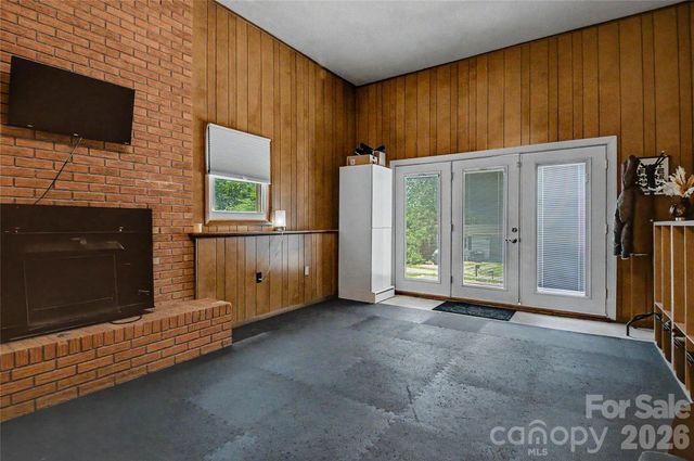 155 Chestnut Place, Arden, NC 28704