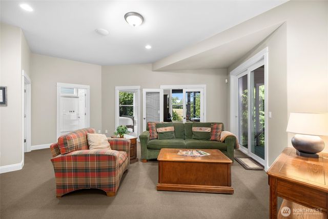 1808 Bakerview Court, Mount Vernon, WA 98274