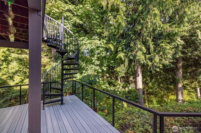1808 Bakerview Court, Mount Vernon, WA 98274