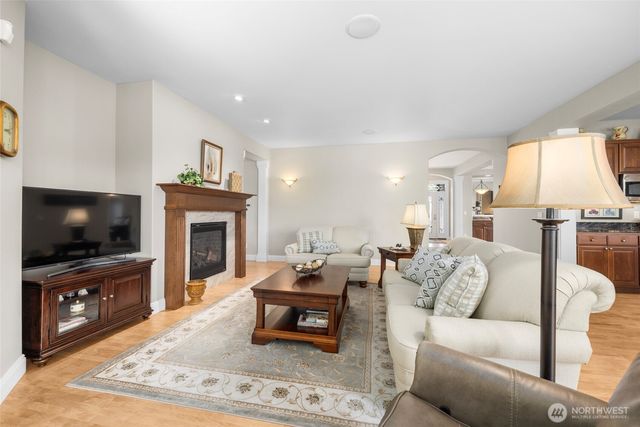 1808 Bakerview Court, Mount Vernon, WA 98274