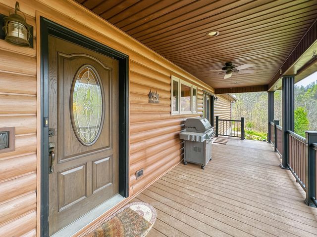 560 Davis Drive, Olive Hill, KY 41164