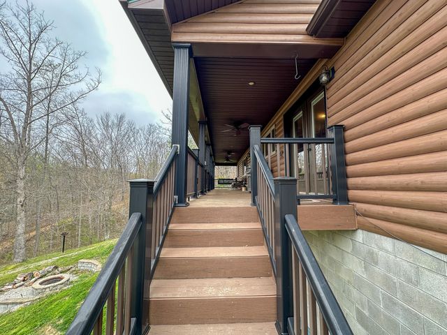 560 Davis Drive, Olive Hill, KY 41164