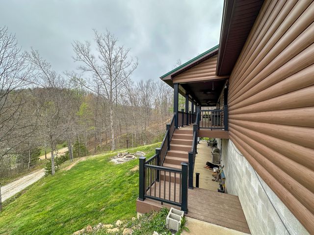 560 Davis Drive, Olive Hill, KY 41164