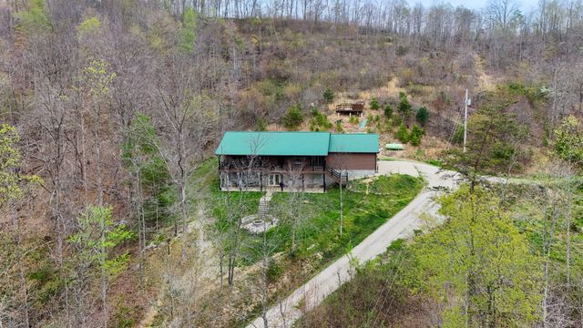 560 Davis Drive, Olive Hill, KY 41164