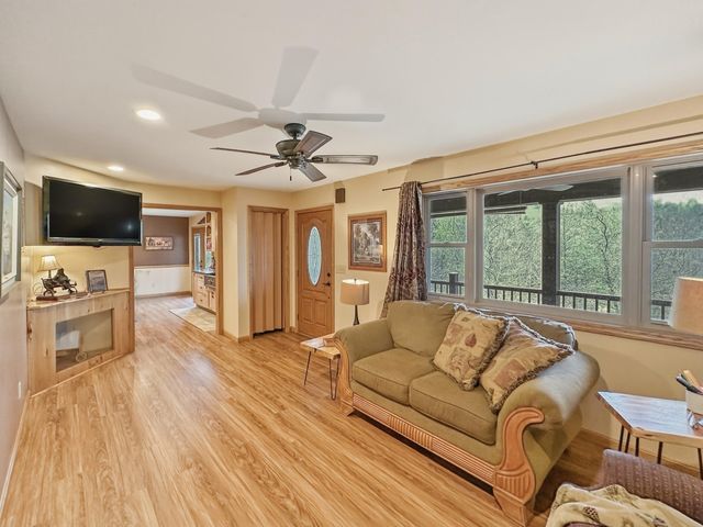 560 Davis Drive, Olive Hill, KY 41164