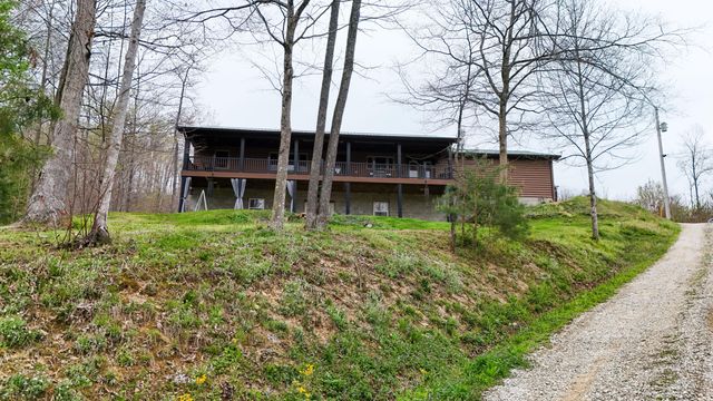 560 Davis Drive, Olive Hill, KY 41164