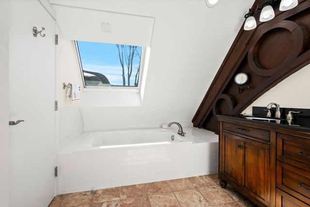 143 Burrill Street 301, Swampscott, MA 01907