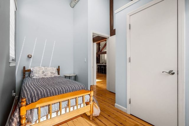 143 Burrill Street 301, Swampscott, MA 01907