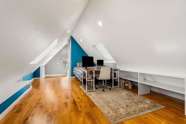 143 Burrill Street 301, Swampscott, MA 01907