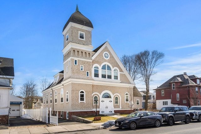 143 Burrill Street 301, Swampscott, MA 01907