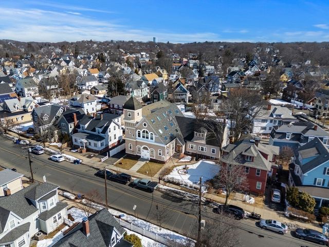 143 Burrill Street 301, Swampscott, MA 01907